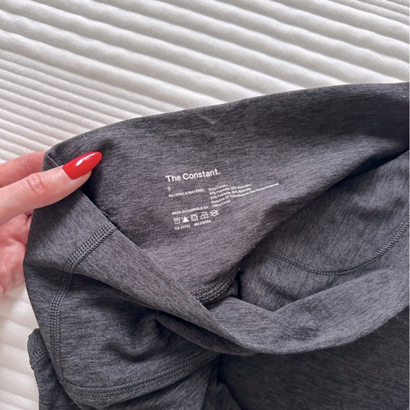 The Constant Leggings (Aritzia Brand) - Picture 2 of 2